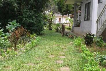 Albergue Nananuira Apartment And Room