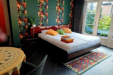 Bed and Breakfast De Notenbalk Aan Zee