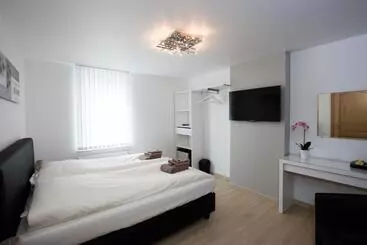 ベッドアンドブレックファースト Elysian