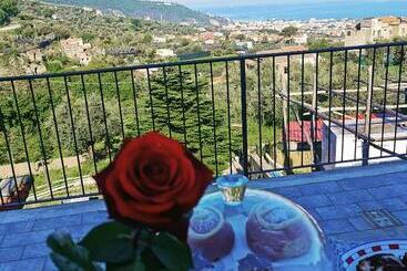 تختخواب و صبحانه L Angolo Di Campagna