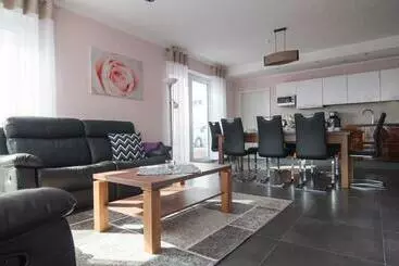Pensión Komfortable Apartment Wohnung