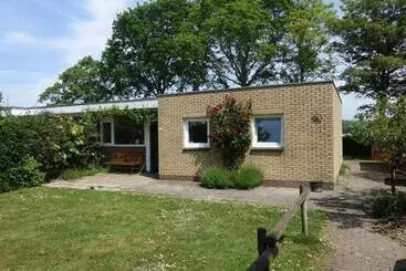 Aamiaismajoitus (B&B) Gastenverblijf Neeltje