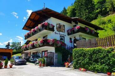 مبيت وإفطار Haus Bodenwinkler