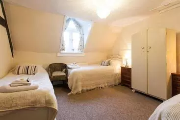 Aamiaismajoitus (B&B) Inglewood House