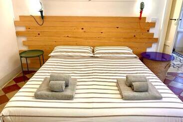 تختخواب و صبحانه L Officina