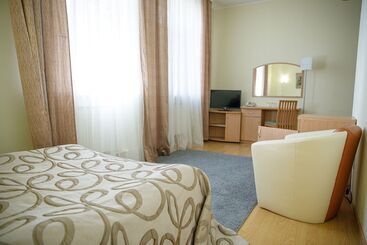 Отель Fifth Corner