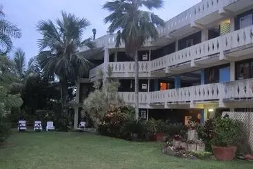 هتل Raina Holiday Accommodation