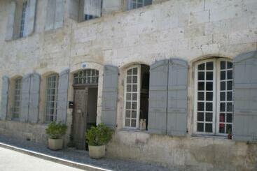 ベッドアンドブレックファースト La Demeure Saint Clar