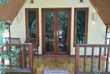 Пансион Pondok Anjani