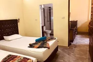 Majatalo Thomas  Retreat Bukit Lawang