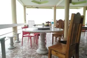 Sascha S Resort Oslob