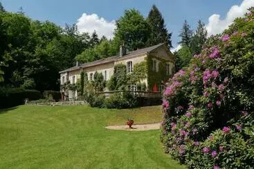 ベッドアンドブレックファースト Domaine De La Brugere