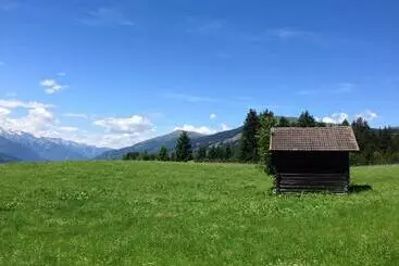 ホテル Biobauernhof Kleinummerstall