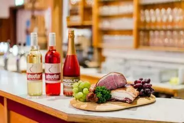 Retkeilymaja Dorf Zimmer Mirth