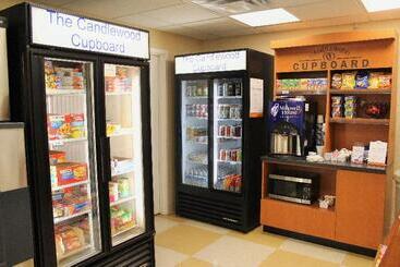 Отель Candlewood Suites Yuma, An Ihg