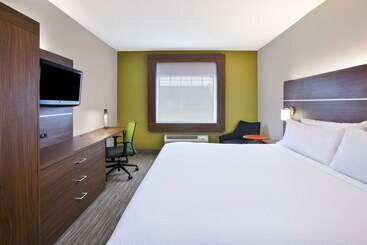 Holiday Inn Express Hotel & Suites Manchester Conference Center, An Ihg
