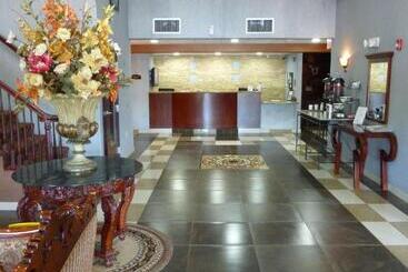 Отель Red Roof Inn & Suites Detroitmelvindale/ Dearborn