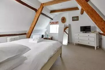 Hotelli The George Inn