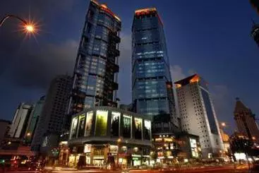 Union Square Shanghai Pudong Marriott Executive Apartments