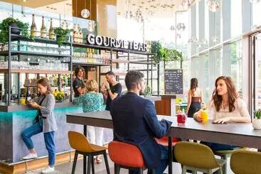 Novotel Lyon Centre Confluence Bord De Saone