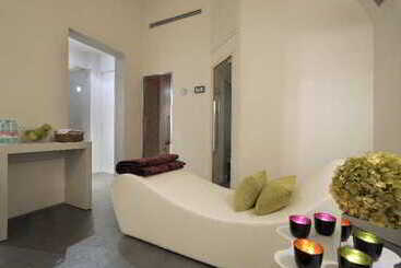 آپارتمان Trevi Palace Luxury Inn