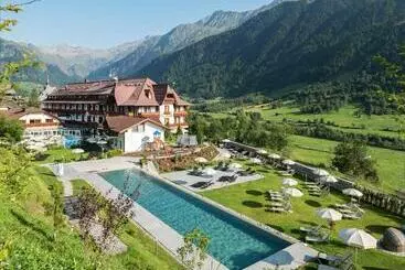 ホテル Sonklarhof