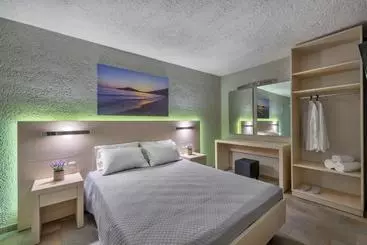 هتل Halaris Rooms