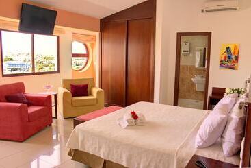 בית מלון כפרי Livvo Don Paco