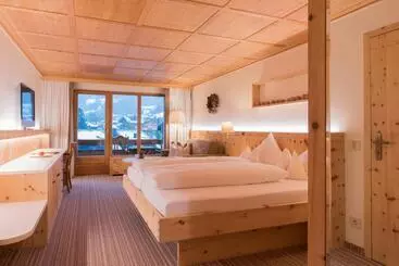 Hotelli Montafoner Hof