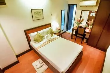 Rajah Park Hotel By Hiverooms