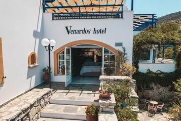 هتل Venardos