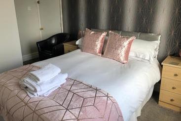 Seacrest Guest House Room Only