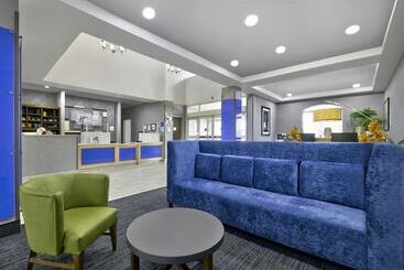 Holiday Inn Express Hotel & Suites Kansas City   Grandview, An Ihg