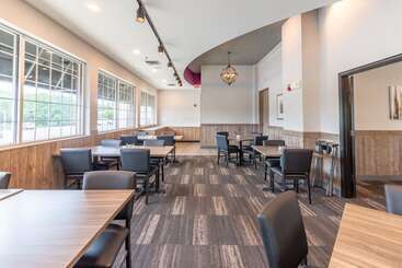 호텔 Holiday Inn Poplar Bluff, An Ihg