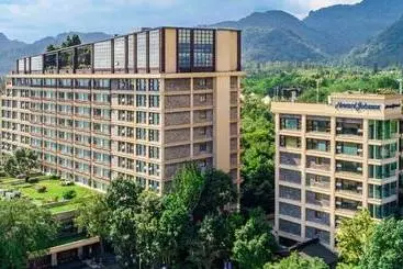 Отель Howard Johnson Conference Resort Chengdu