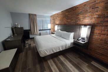 ホテル Travelodge By Wyndham Barrie