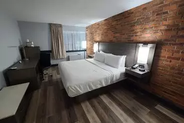 Отель Travelodge By Wyndham Barrie