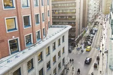 7x24 Central Hostel