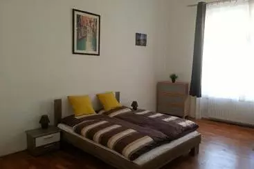 Hostal Caterina Private Rooms And Apartments