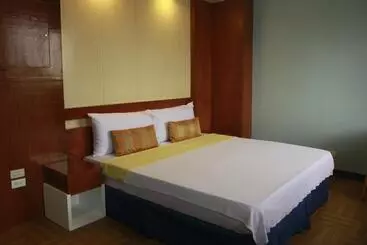 هتل Leesons Residences