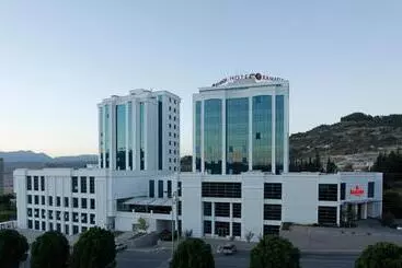 호텔 Ramada Plaza By Wyndham Kahramanmaras