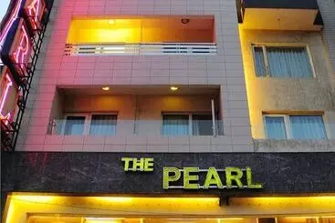 בית מלון כפרי The Pearl   Newly Renovated In City Centre