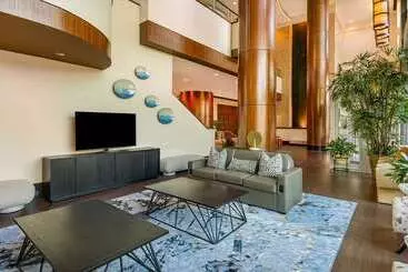 ホテル Embassy Suites Houston Downtown