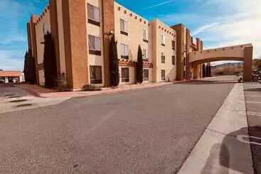 Surestay Plus Hotel By Best Western Yucca Valley Joshua Tree