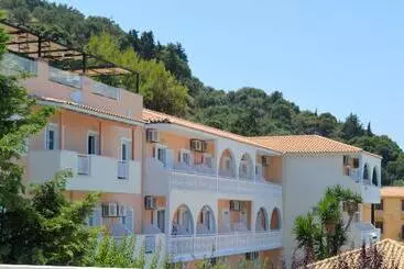 アパートメント Agoulos Beach