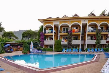 Eden Garden Apartment