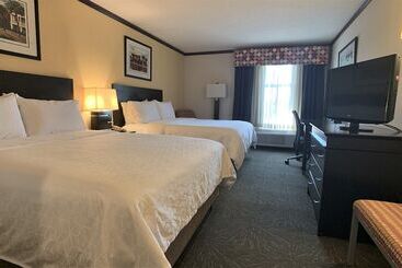 Holiday Inn Express Hotel & Suites Charleston Ashley Phosphate, An Ihg