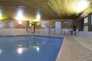 Holiday Inn Express Hotel & Suites Wauseon, An Ihg