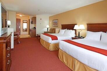 Holiday Inn Express Hotel & Suites Tooele, An Ihg