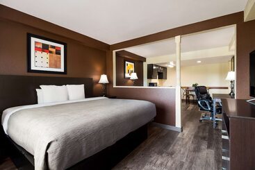 Hotel Quality Inn & Suites